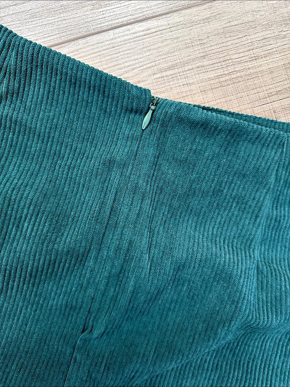 SHEIN Ribbed Mini Skirt - Picture 3 of 5